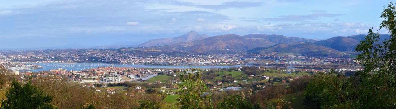 Hendaye-Plage A 200M De La Plageアパートメント エクステリア 写真